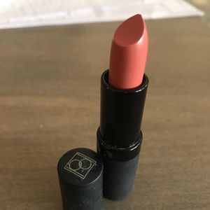 Paula Dort Lipstick